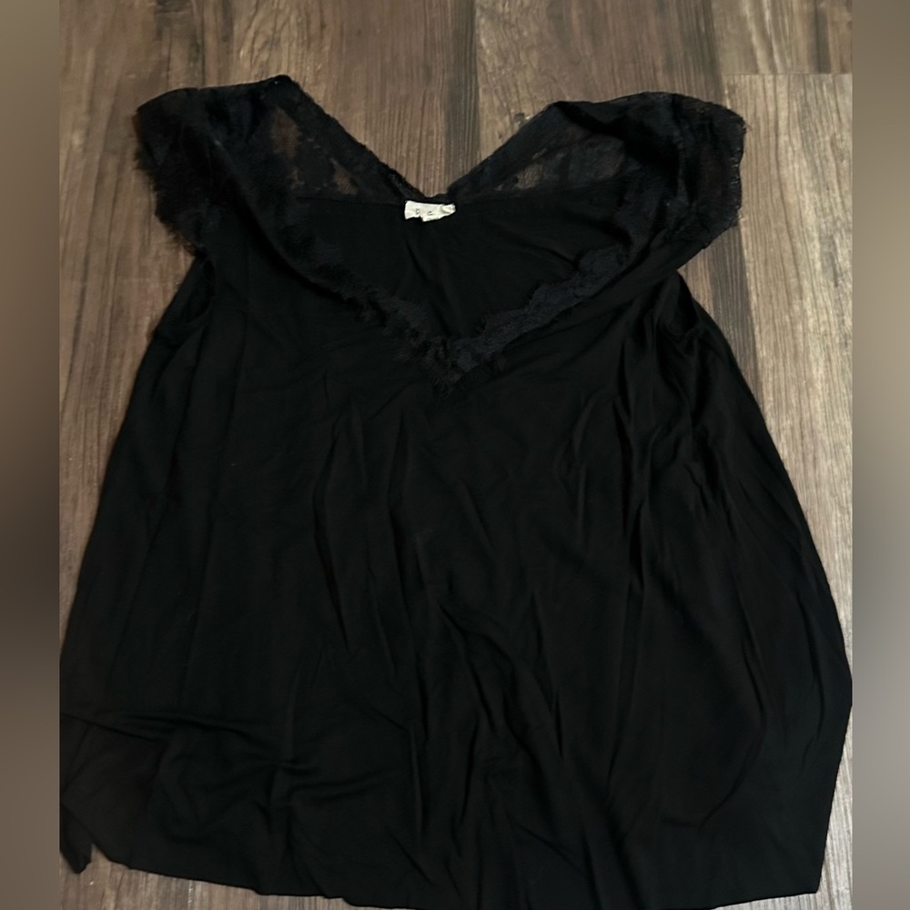 Pol black lacy top
